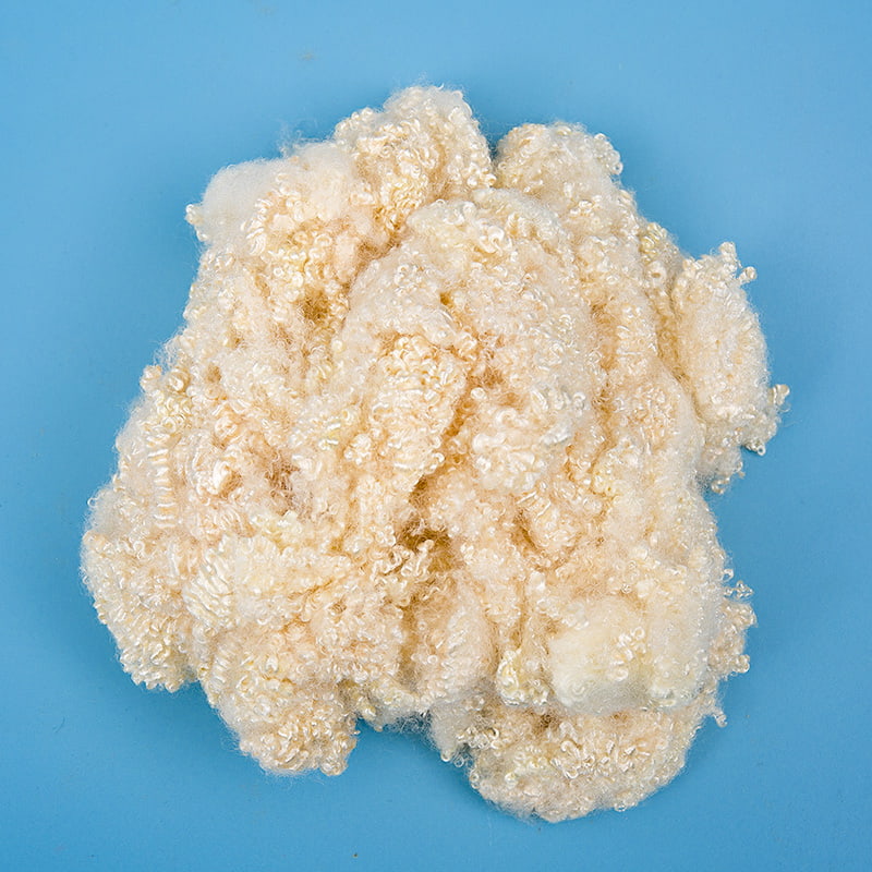 เส้นใยโพลีเอสเตอร์คอนจูเกตกลวงกลวงสีเหลืองอ่อน 3D×32มม เส้นใยโพลีเอสเตอร์คอนจูเกตกลวงกลวงสีเหลืองอ่อน 3D×32มม